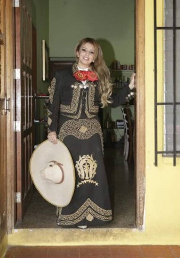 Se llama Nora Denisse Banegas Durán, pero su nombre artístico es Denisse Durán (Fotos: EL HERALDO / Noticias de Honduras / EL HERALDO Honduras)