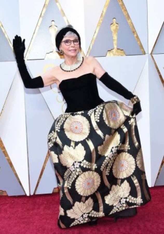 Rita Moreno viste en el Óscar 2018 el mismo vestido que llevó cuando ganó en 1962