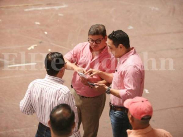 Ayer los dirigentes liberales llegaron al Coliseum a ultimar los detalles de la Convención.