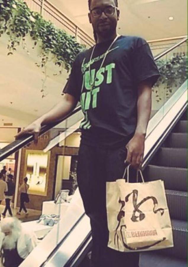 Una mujer graba a su novio negro abatido por la policía en EEUU