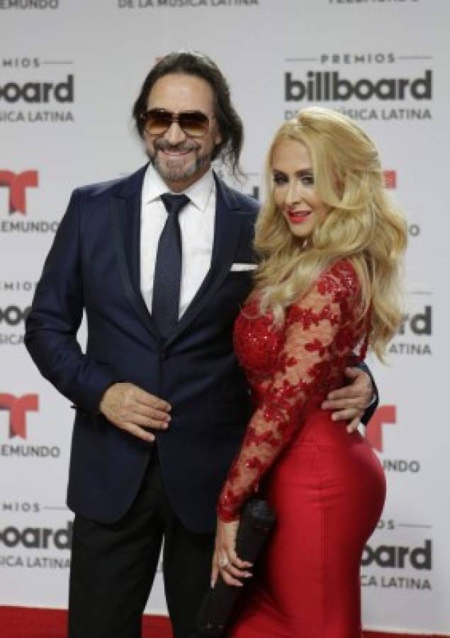 Las estrellas de la música Latina engalanan la Alfombra Roja de Los Billboard