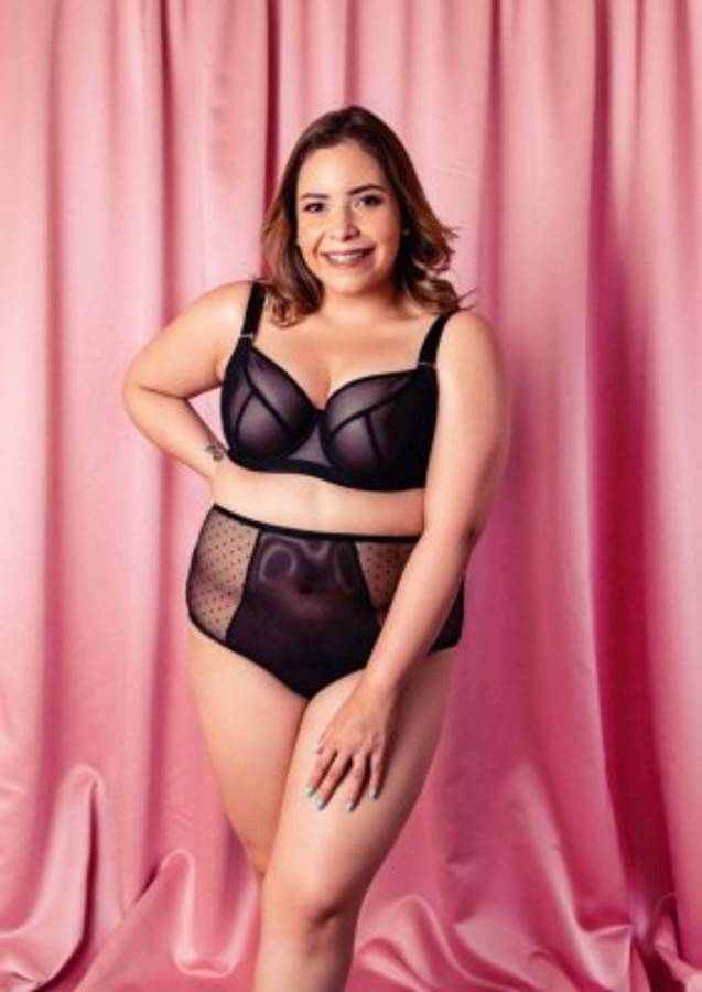 'La vez que me sentí más cómoda, así en mi propia piel, fue cuando me atreví a verme al espejo y aceptarme', confiesa la bloguera hondureña.