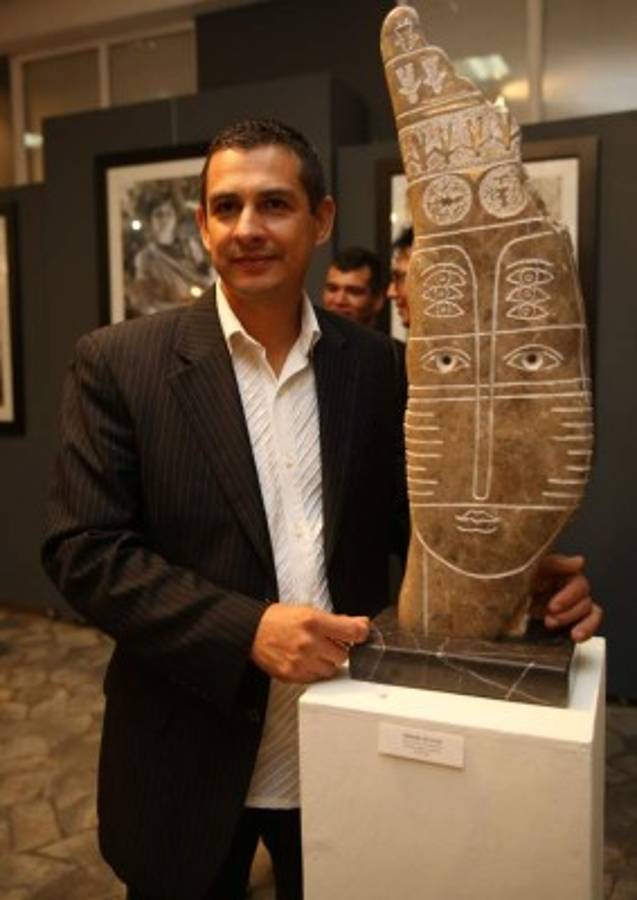 '3más3”, una obra solidaria a través del arte