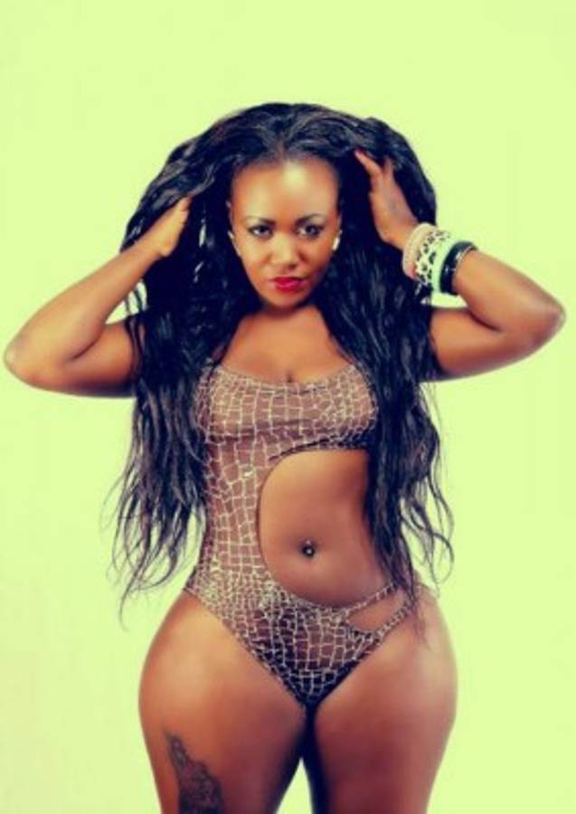 Modelo negra se blanquea la piel y causa polémica