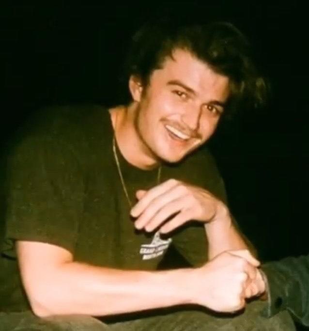 Cómo Joe Keery de Stranger Things superó a Taylor Swift con su alias Djo en Spotify