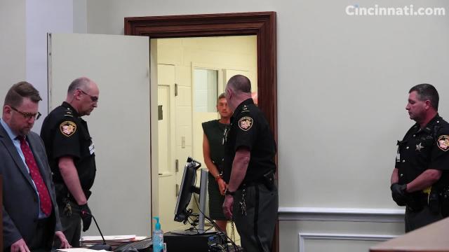 Los puso en fila para asesinarlos: padre acribilla a sus tres hijos en Ohio y confiesa ante la corte