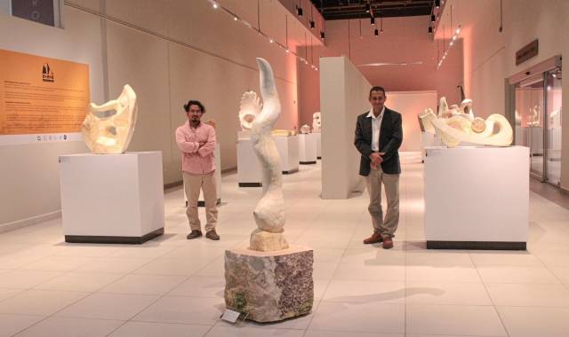 La exposición muestra la riqueza de estilos e influencias de cuatro artistas centroamericanos.