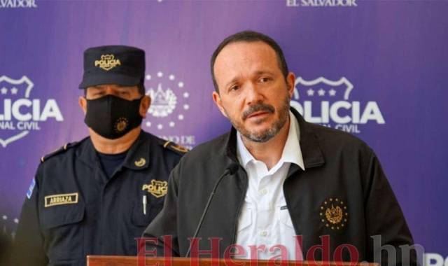 Gustavo Villatoro, ministro de Seguridad de El Salvador, aseguró que mantienen blindada la frontera.