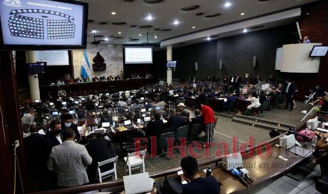 Desde hace meses El HERALDO viene publicando las acciones del Consejo Nacional de Defensa y Seguridad, así como su control de los otros poderes, el manejo que realizó de la Tasa de Seguridad y su infiltración por el narcotráfico.