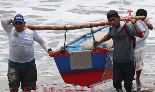 Los pescadores aseguran que el Golfo de Fonseca ya no tiene peces.