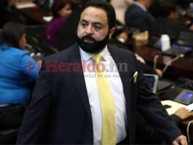 Luis Redondo: “Los que no reconocen la junta directiva son los del Partido Nacional”