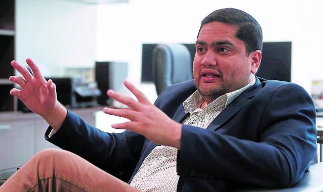 “Vamos a revisar los proyectos que se hicieron para ayudar a la gente afectada por los huracanes Eta y Iota”, dijo Cardona.