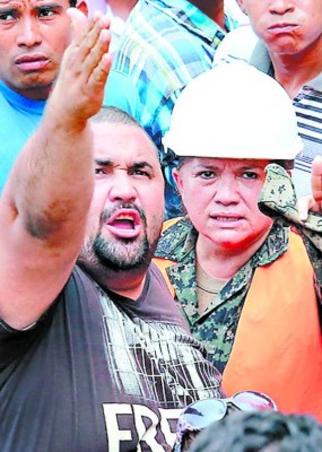 Mineros laboran bajo riesgo inminente