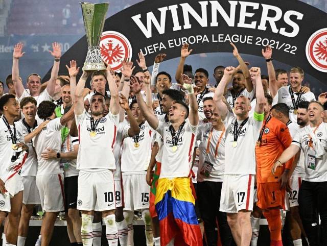 Eintracht Frankfurt se corona campeón de la Europa League tras vencer en penales a Rangers