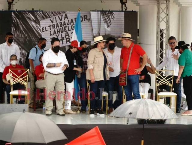 Xiomara Castro: Mi gobierno se esfuerza “para salir de esta época oscura de corrupción y narcotráfico”