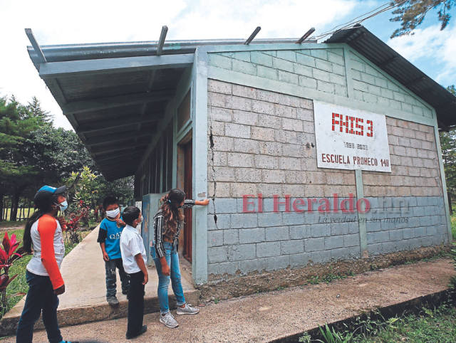 Las escuelas en Honduras no cumplen las condiciones para el retorno
