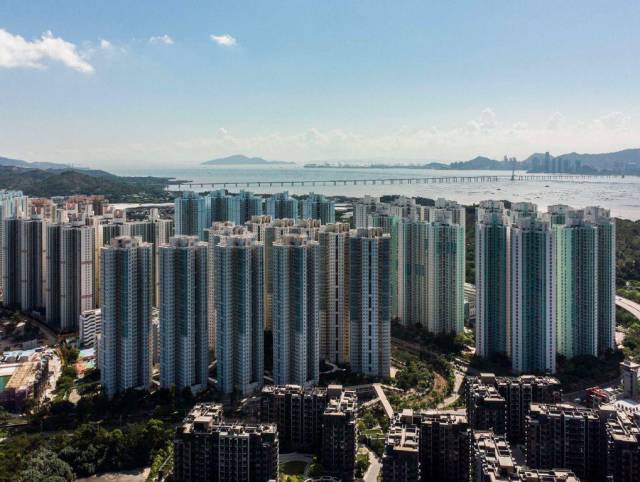 Vista aérea de los edificios residenciales en el distrito de Tin Shui Wai, junto a la ciudad de Shenzhen.
