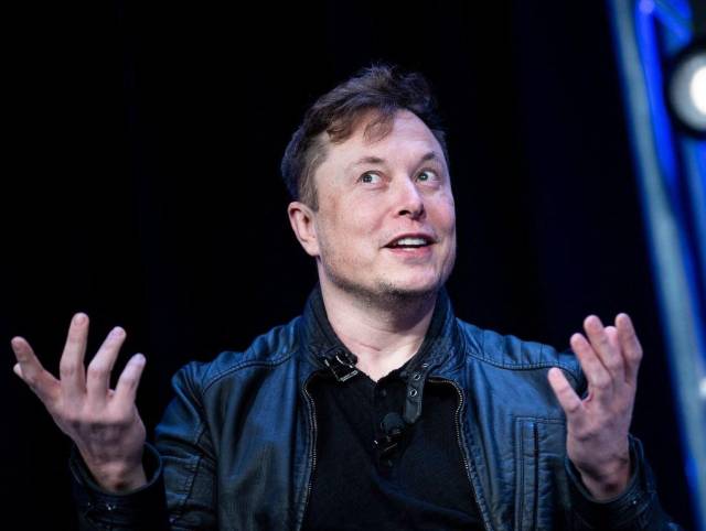 Elon Musk anuncia que suspende por ahora la compra de Twitter
