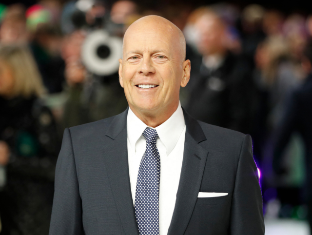 ¿Bruce Willis vendió sus propiedades para hacer frente a su enfermedad?