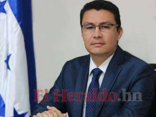 Ebal Díaz, el aliado de JOH que se refugió en Daniel Ortega