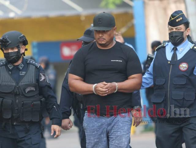 Al Primer Batallón envían al extraditable Raduán Zamora tras dictarle arresto provisional