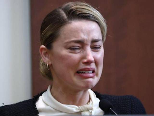 Miembro del jurado dice que Amber Heard lloraba ‘lágrimas de cocodrilo’ en juicio contra Johnny Depp