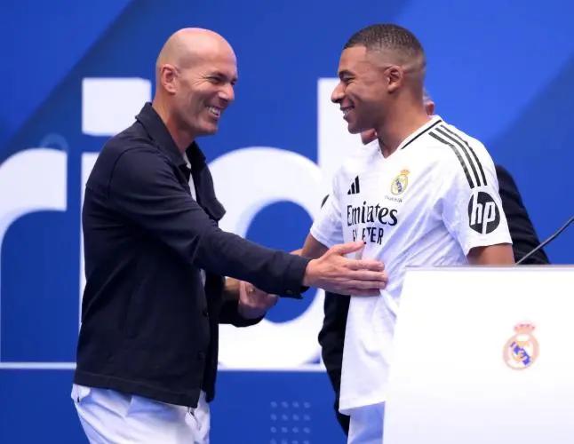 Fichajes: Barcelona va por delantero, lo que exige Klopp y Mbappé pide DT a Real Madrid