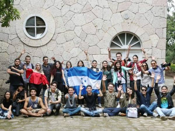 La comunidad Instameet ha demostrado que para hacer una excelente foto no se ocupa un equipo con la última tecnología, solo se requiere de pasión y creatividad.