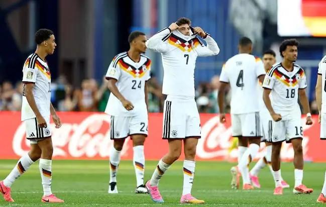 Problemas con las esposas: La polémica que surgió en Alemania tras ser eliminados del Mundial