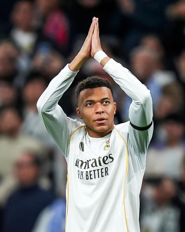 Vinicius pone el Bernabéu a sus pies, polémica del VAR y Bellingham sorprende en show de Real Madrid