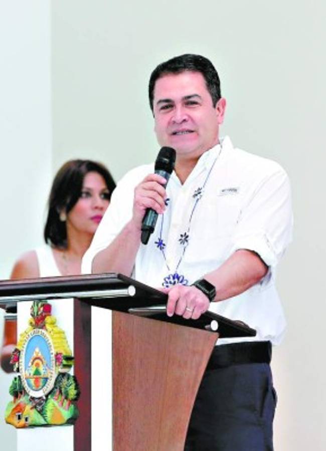 Elevado crédito al consumo condena al país a la pobreza