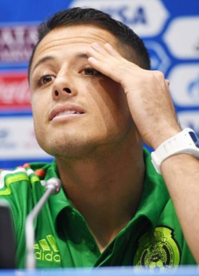 'Es más fácil cuando el 'profe' te razona su idea', dice Chicharito Hernández