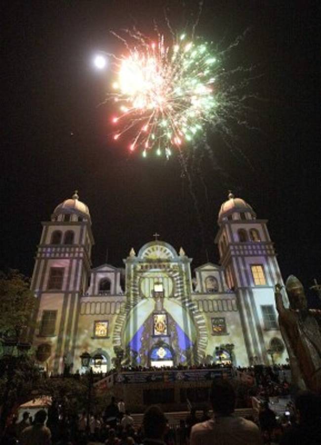 Realeza de Suyapa en tercera dimensión