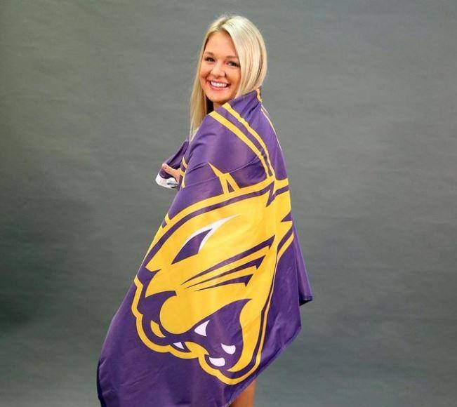 Defensora y atlética, así es Jenna Brandt, la novia de Brock Purdy