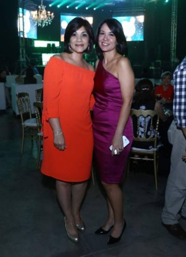 Una noche de recuerdos entre los egresados de la Elvel School