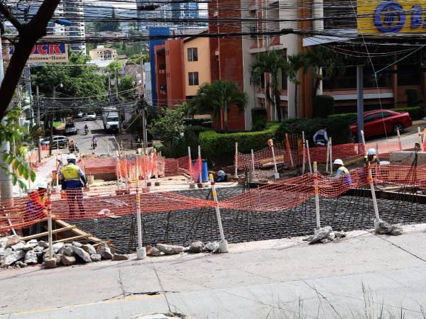 La construcción del túnel Florencia presenta un avance del 65%, las autoridades aseguran que estará concluida en septiembre próximo.