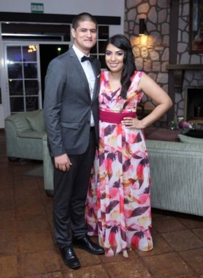 Una velada de ensueño para los recién casados Ana Lucía y Edmond