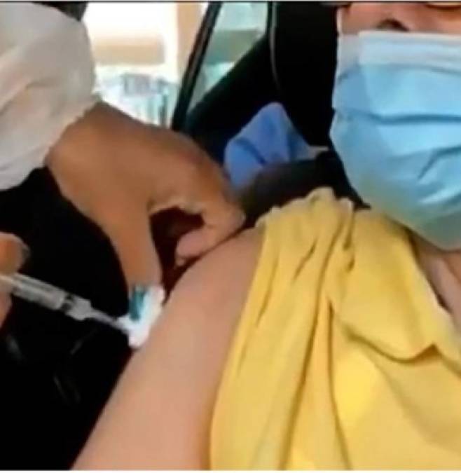 Enfermeras captadas inyectando con jeringas vacías en plena pandemia  