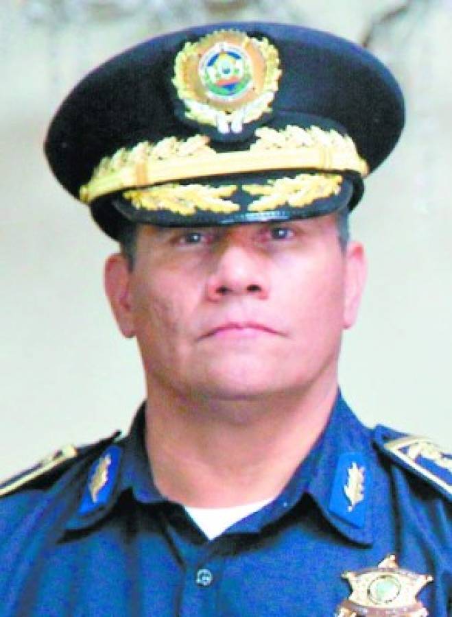 Presidente de Honduras organiza nueva policía