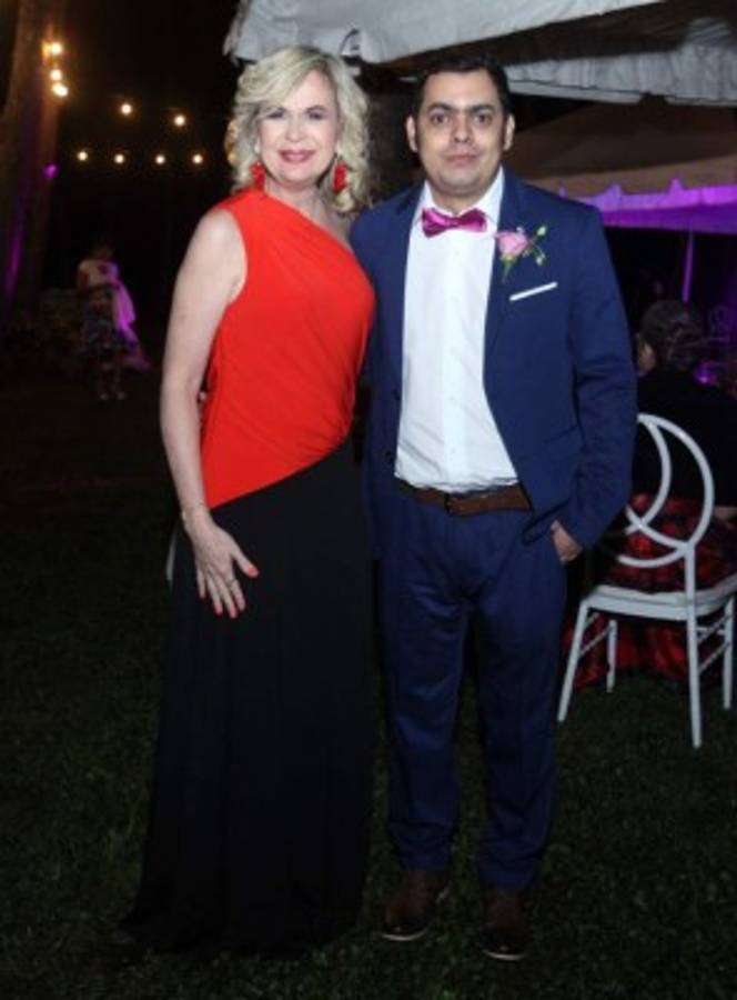 Una velada de ensueño para los recién casados Ana Lucía y Edmond