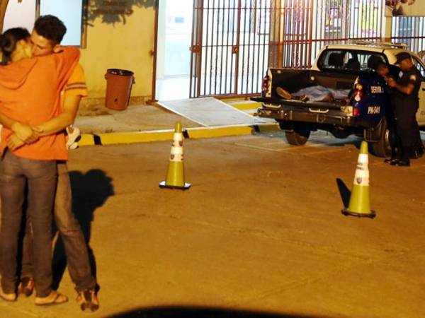 Un muerto en enfrentamiento en la Nueva Capital. Fotos: Jimmy Argueta.