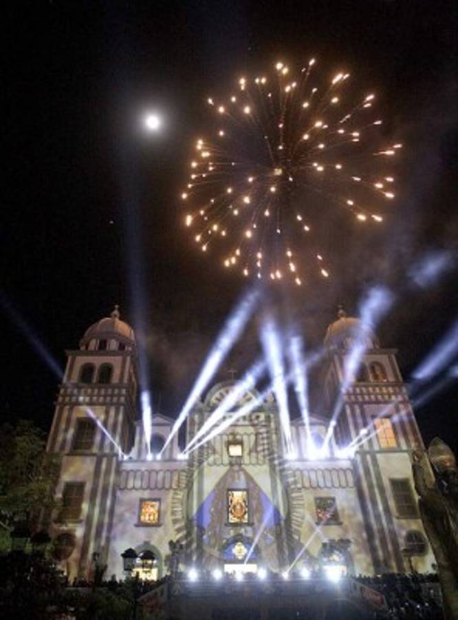 Realeza de Suyapa en tercera dimensión