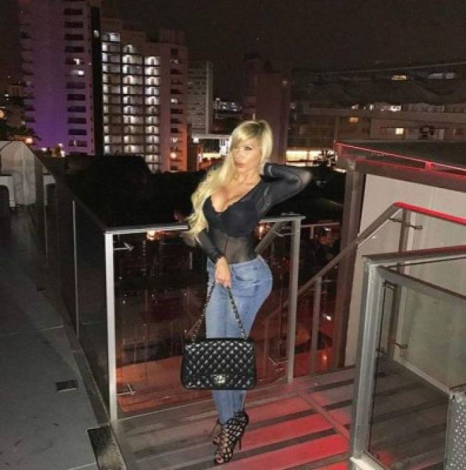 Sensuales fotos de la hija de Laura Bozzo provocan suspiros en Instagram