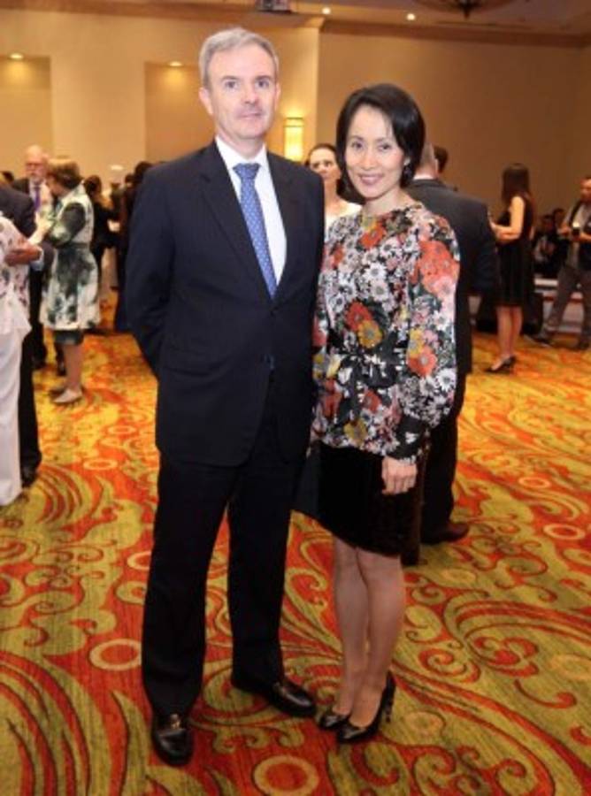 alegre festejo por la unidad