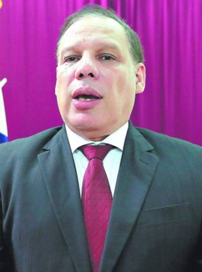 Expertos comienzan a evaluar a niños con microcefalia por zika