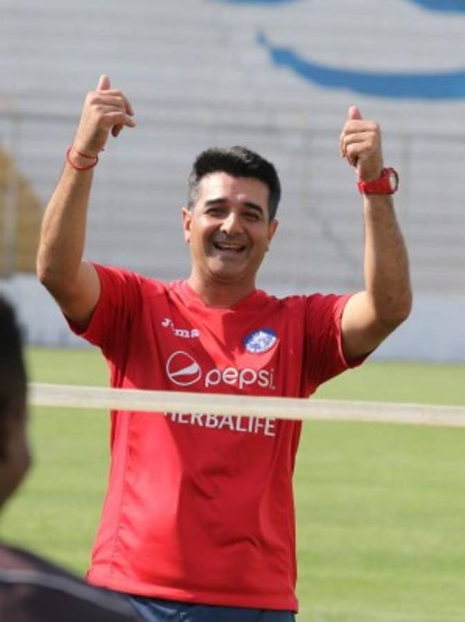 Olimpia golea al Motagua en el Nacional