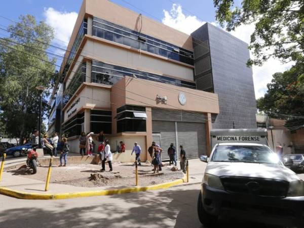 Las causas que provocaron el prematuro viaje de la bebé a la morgue todavía estan por determinarse.