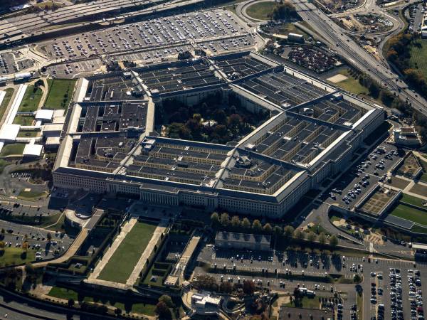FILE Ð An aerial view of the Pentagon in Arlington, Va, Oct. 31, 2025. AnthropicÕs CEO, Dario Amodei, wants guardrails placed around AI to prevent it from causing damage. (Kenny Holston/The New York Times)