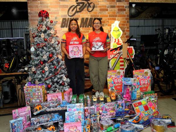 La donación de juguetes de Bike Mart recuerda el verdadero significado de la Navidad: compartir y alegrar el corazón de los niños.