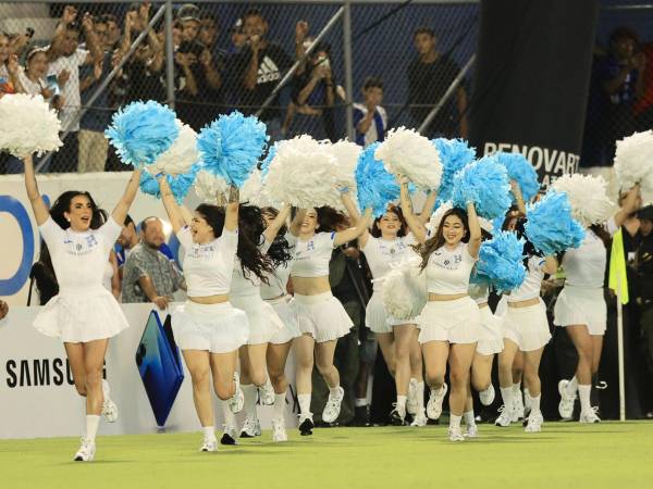 Tiktokers de Honduras derrotan a los de El Salvador en el estadio Morazán